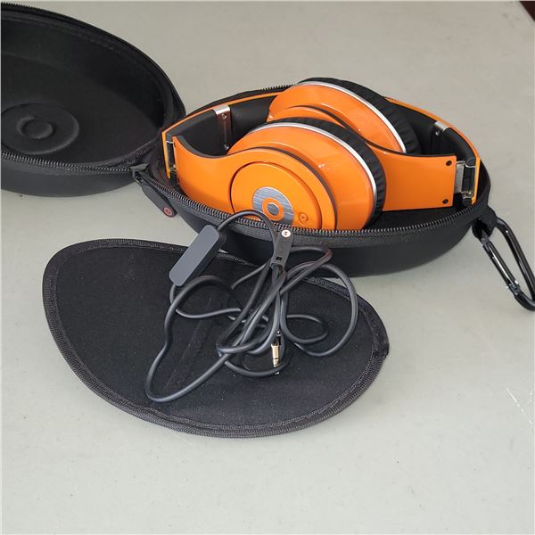 Pair of Monster Beats Headphones w/ Case - Model 190003-00. Untested