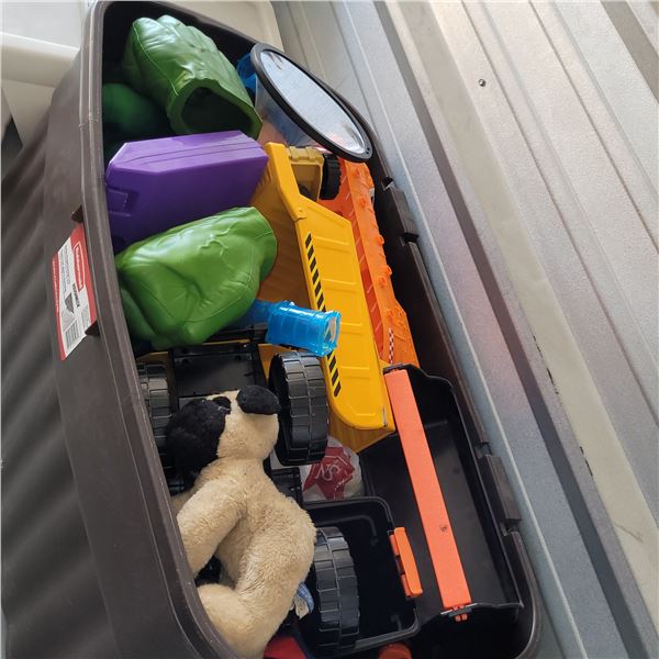 Rubbermaid Roughneck Jumbo Hinged Tote with TONS of Kids Toys - Unsearched