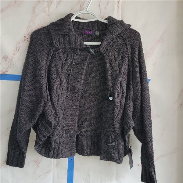 NWT Dex Crop Cardigan Size Medium