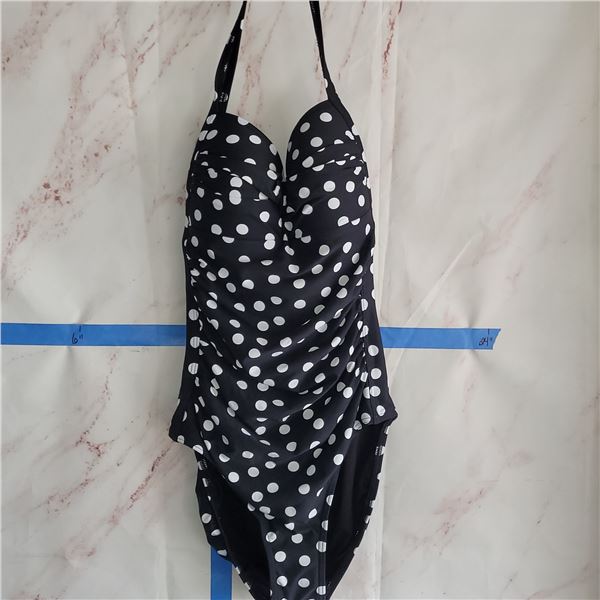 NWT Nip Tuck Australia Polka Dot Swimsuit Size 6