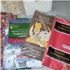 Image 2 : Lot of Vintage Tablecloths +