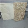 Image 5 : Lot of Vintage Tablecloths +