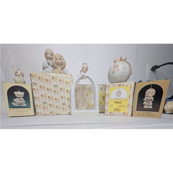 Precious Moments Ornaments x 5