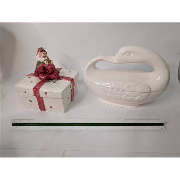 Fitz & Flyde Santa Box and Covered Duck Dish