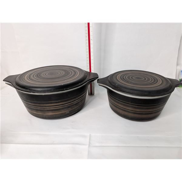 Set of Pyrex Casserol Bowls w/ Lids