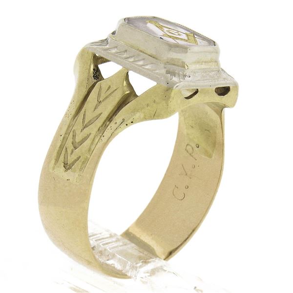 Men's Antique 14K Two Tone Gold Amethyst Detailed Engraved Masonic Band Ring