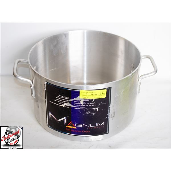 APPROX 14 US QUARTS ALUMINUM STOCK POT