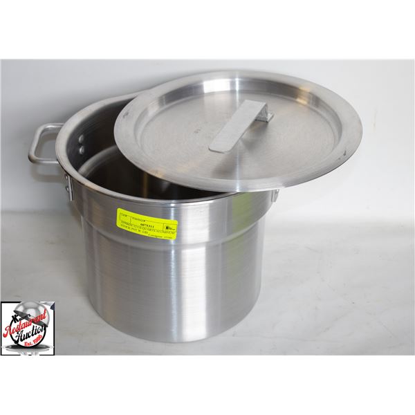 APPROX 12 US QUARTS ALUMINUM STOCK POT W/ LID