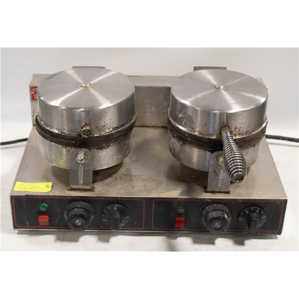 FUGI DUAL WAFFLE MAKER * LEFT HANDLE IS BROKEN *