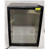 Image 1 : AVANTI COUNTER TOP REFRIGERATOR