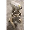 Image 2 : HOBART A-200 20 QUART MIXER W/ PADDLE ATTACHMENT