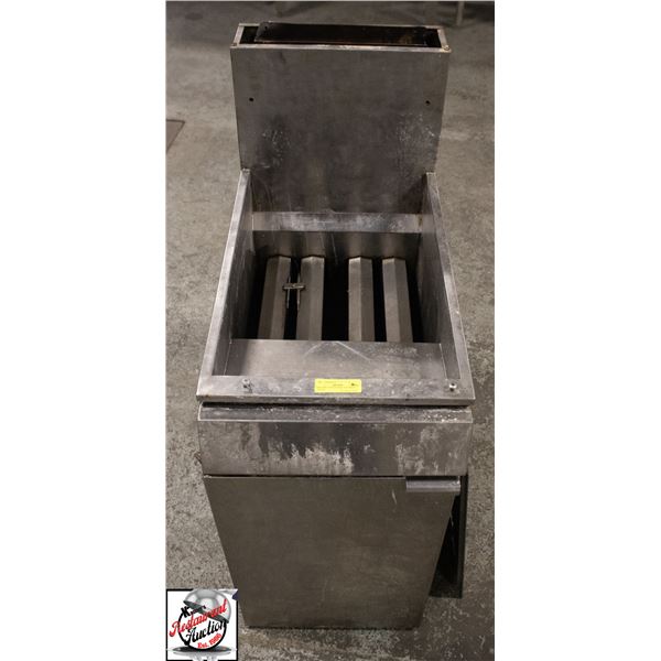 MKE HE-108 NATURAL GAS DEEP FRYER