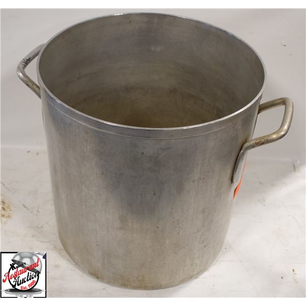 BANK SEIZURE: APPROX 35 US QUARTS ALUMINUM STOCK