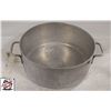 Image 1 : BANK SEIZURE: APPROX 15 US QUARTS ALUMINUM BRAZIER