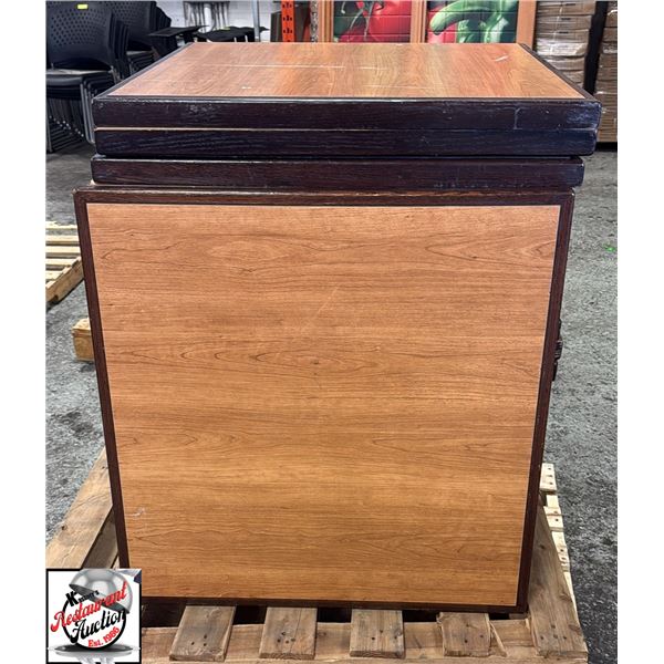 PALLET OF 22 28" X 28"  X 1.5" WOOD TABLE TOPS