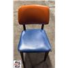 Image 1 : 56 FAUX LEATHER METAL FRAME DINNING CHAIRS