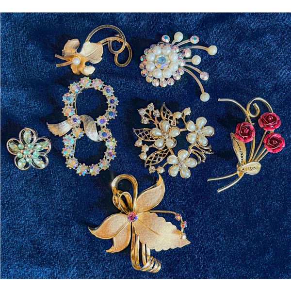 Vintage Floral & Rhinestone Brooch Collection – 7 Unsigned Pieces