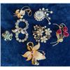 Image 1 : Vintage Floral & Rhinestone Brooch Collection – 7 Unsigned Pieces