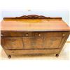 Image 2 : Vintage Wooden Sideboard/Buffet