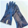 Image 2 : Vintage Kid Leather Gloves and Spats Collection