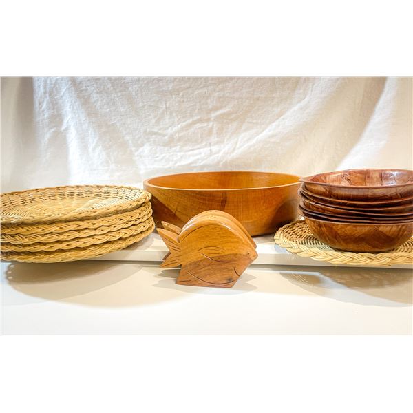 Vintage Mixed Serving Set – Signed NZ Kauri Bowl, Wooden Parquet Salad Bowls, and Woven Cha