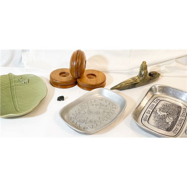 Mixed Vintage Art & Collectibles – Thorn Canada Inuit Kayak Carving, Art Craft Woods Booken