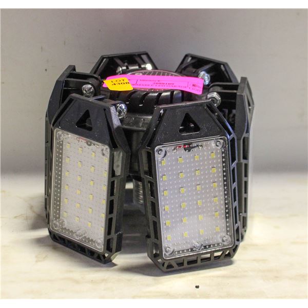 DEFORMABLE LED GARAGE LIGHT