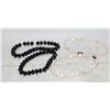 Image 1 : BLACK AND WHITE BEADED DOUBLE LOOP BRACELET