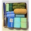 Image 1 : LOT OF WOOL, TULLE AND KNITTING NEEDLES