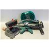 Image 1 : LOT OF 4 GARDEN SPRINKLERS AND SOAKER HOSE