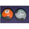Image 1 : ONSITE: LOT OF 2 MEDICINE BALLS 10LBS & 8LBS
