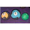 Image 1 : ONSITE: LOT OF 3 MEDICINE BALLS 8LBS, 6LBS & 4LBS