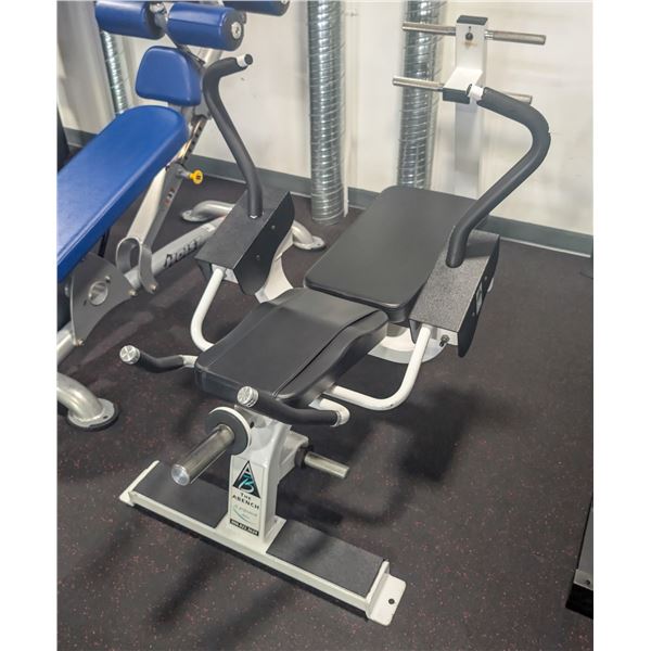 ONSITE LOCATION #2: PLATE LOADED AB CRUNCH MACHINE