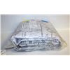 Image 1 : NEW AREA RUG 6 X 9FT