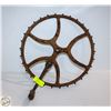 Image 1 : ANTIQUE IRON HAND CRANK WHEEL