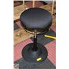 Image 1 : NEW ASSEMBLED HLC02 MODERN DESK/VANITY CHAIR