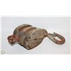 Image 1 : ANTIQUE PULLEY