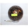 Image 1 : 8" MOSAIC GLASS BALL PLAYS MUSIC FROM YOUR DEVICE
