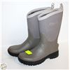 Image 1 : MENS SIZE 8 LINED RUBBER BOOTS-ESTATE