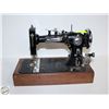 Image 1 : ANTIQUE HAMILTON SEWING MACHINE-ESTATE