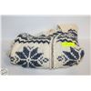Image 1 : B C OWICHAN WOOL SWEATER ADULT M-ESTATE
