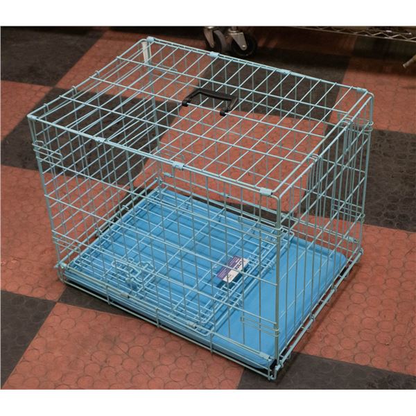 SMALL LIGHT BLUE DOG KENNEL