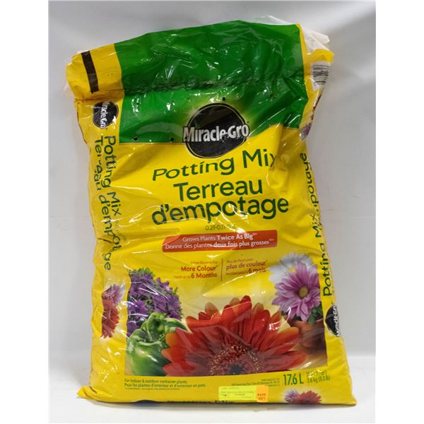 17.6 L MIRACLE GRO POTTING MIX