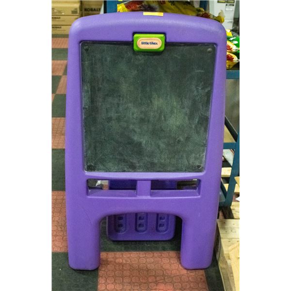 LITTLE TIKES CHILDRENS BLACKBOARD STAND