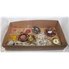 Image 1 : CANADIAN THEMED ASHTRAYS WHOLE FLAT FULL