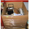 Image 1 : PALLET OF AMAZON STORE RETURNS