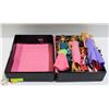Image 1 : 1965 BARBIE CASE FILLED WITH OLD BARBIES &