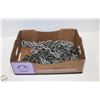 Image 1 : BOX OF HEAVY CHAINS