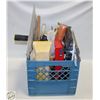 Image 1 : TOTE OF PAINTING AND DRYWALL SUPPLIES,