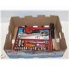 Image 1 : BOX ASST TOOLS INCLUDES 14" PIPE WRENCH